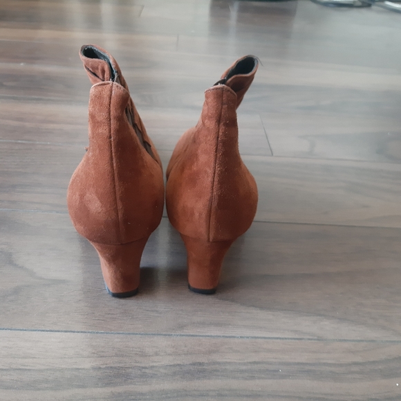 HOST PICK Louisa Effe vintage  ankle boots made in Italy - real leather elegant - Picture 7 of 11